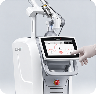 Bước 3: Chuẩn bị dụng cụ như máy laser, kính bảo hộ
